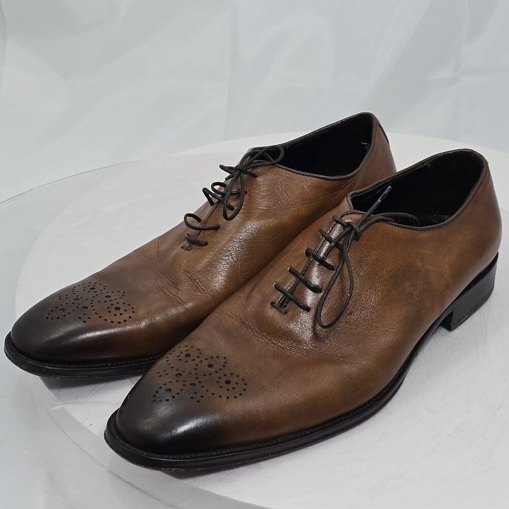 Bruno Magli 11 Wholecut Italian Calf Leather Medallion Toe Balmoral Oxford Shoes